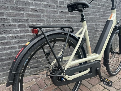 Cortina E-Fello Pebble Grey Gloss - E-Fello_Pebble_Grey_Gloss_03.JPEG