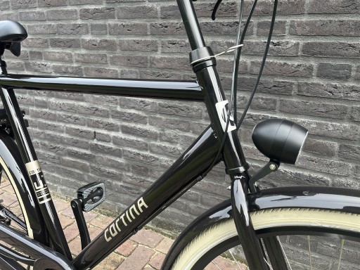 Cortina U1 H61 7v Zwart - Cortina_U1_H61_N7_Zwart_01.jpg